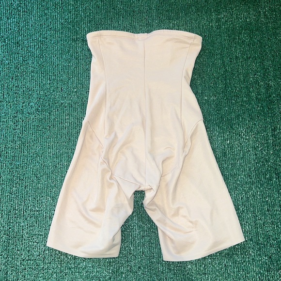 MiracleSuit High-Waist Thigh Slimmer Shorts in Nude, size Large - Picture 12 of 12